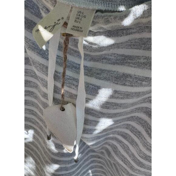 New With Tag Kenji Gray and White Striped Skirt Size L - Picture 5 of 6